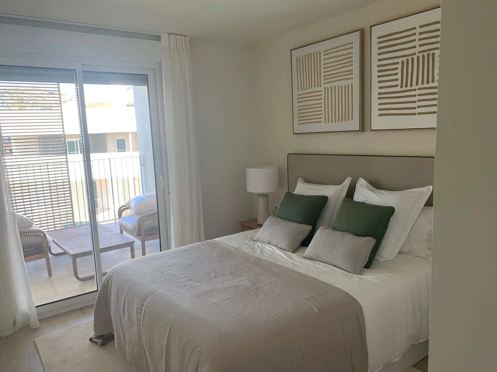AR50091 - Moderno apartamento de tres dormitorios en venta en Javea
