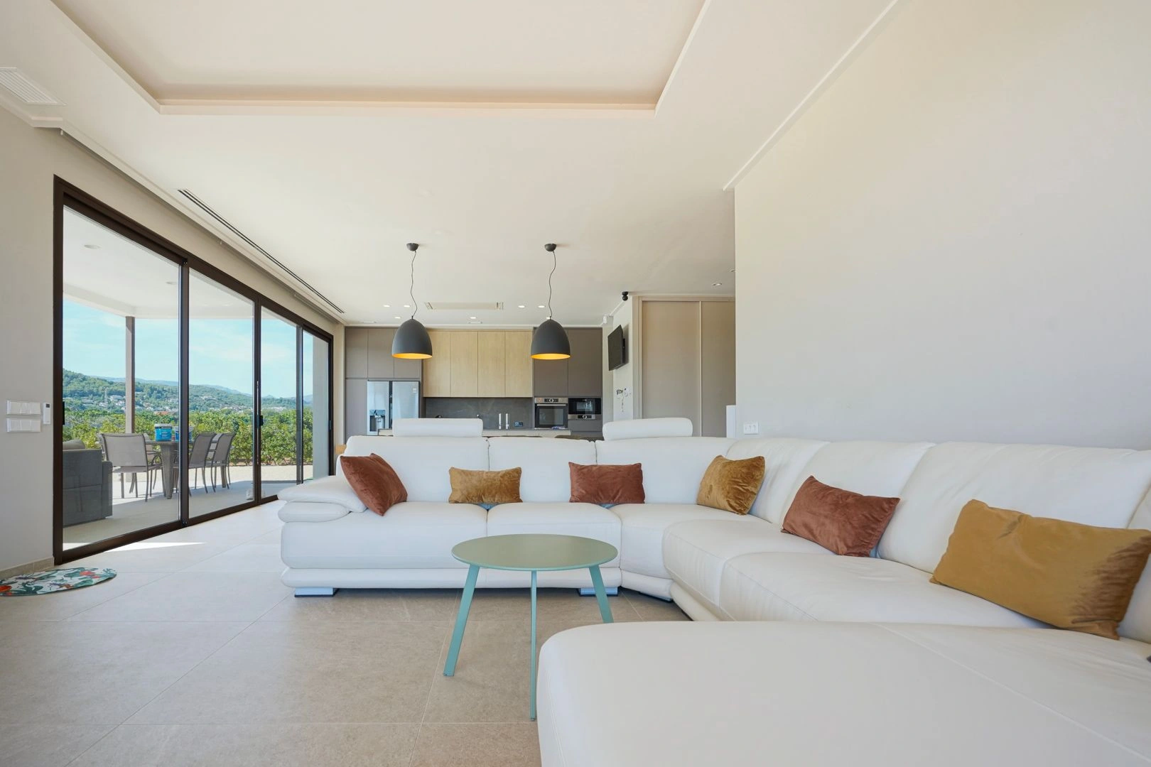 Villa moderna en gran parcela en venta en Beniarbeig