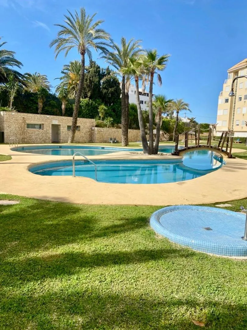 Appartamento in seconda linea con vista mare in vendita a Montañar II, Jávea