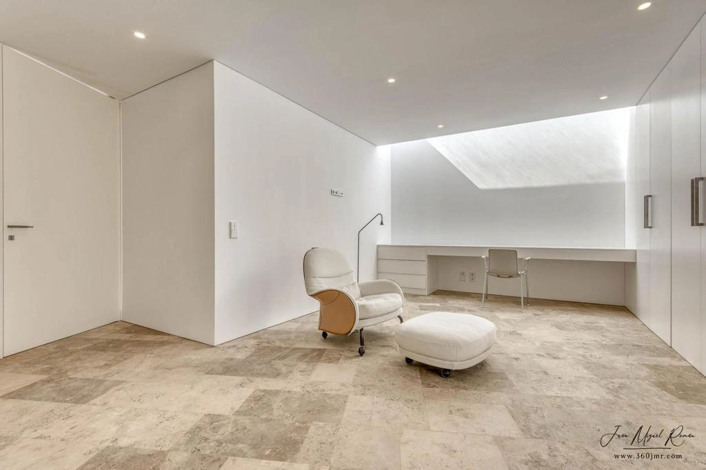 Preciosa villa moderna con un diseño único en venta en Benissa