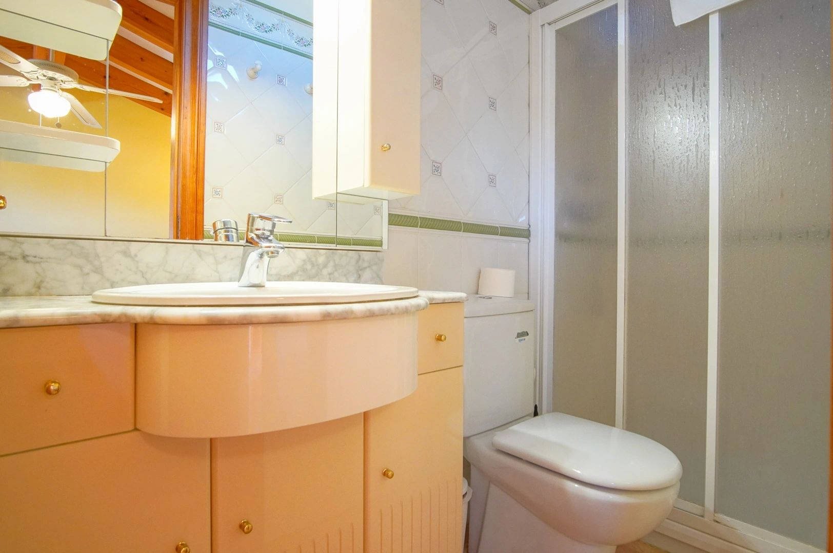 Villa con 3 casas de invitados en venta en Benissa