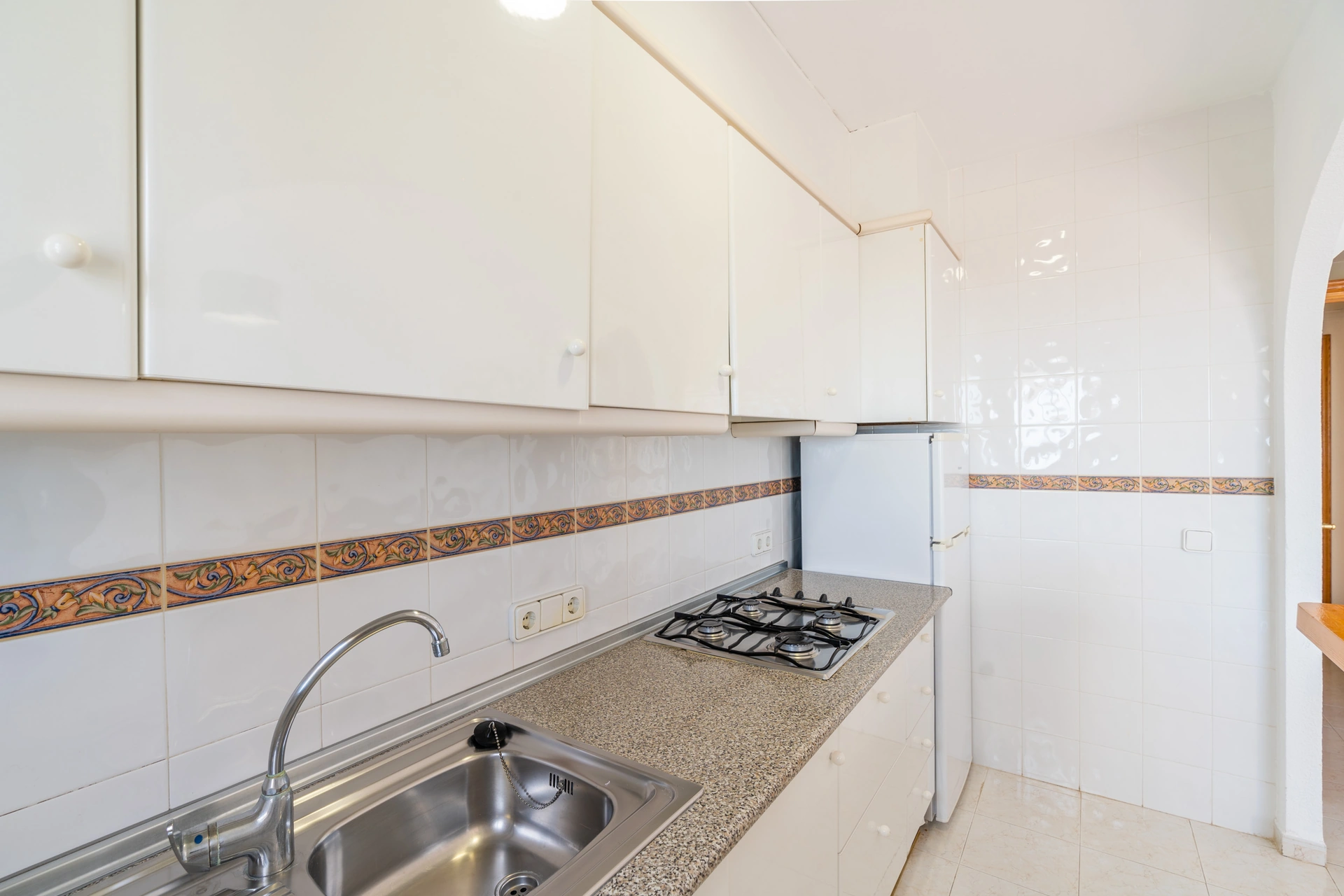 Bungalow en venta en Calpe en zona residencial con vistas al mar y Peñon de Ifach