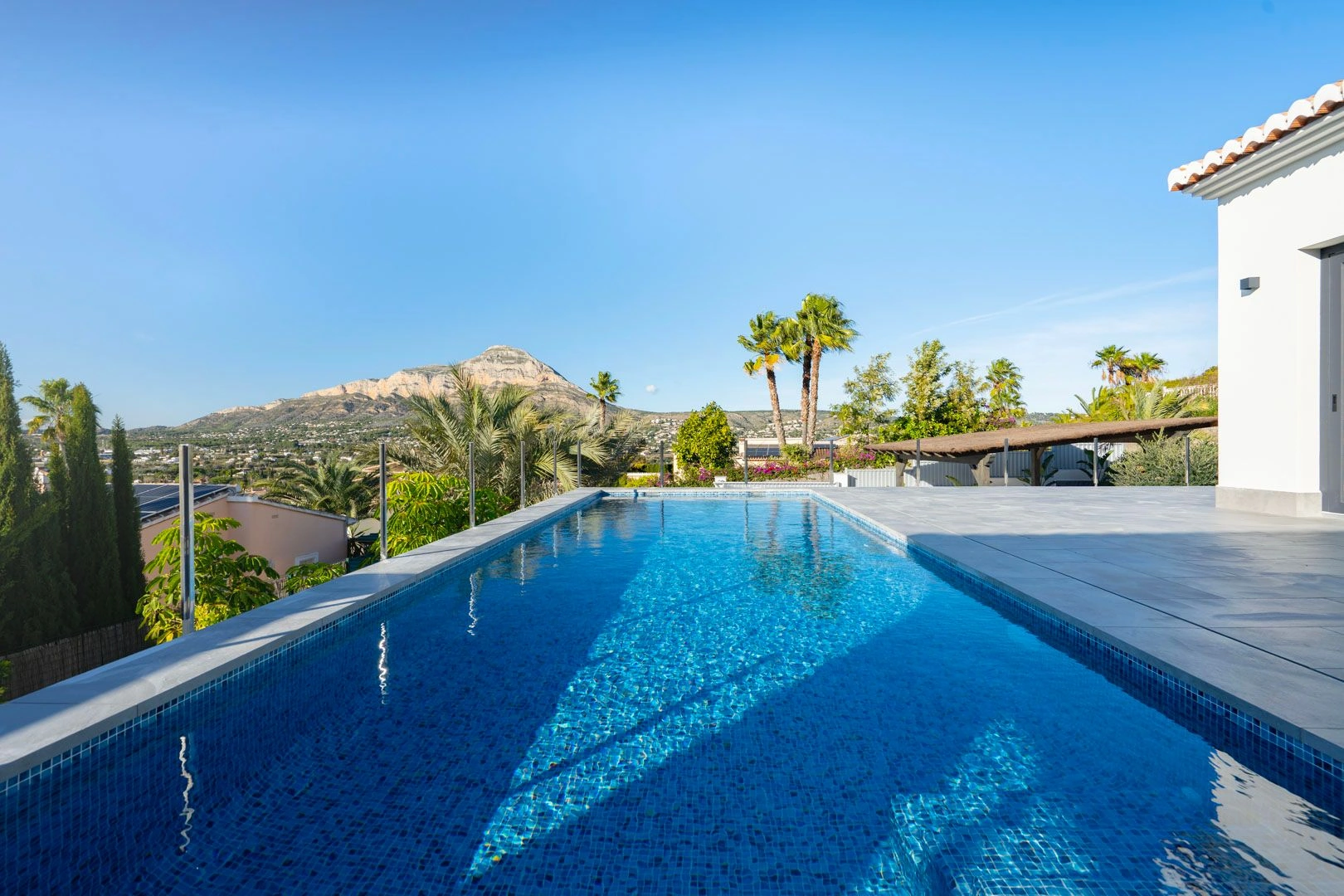AR55231 - Prachtige traditionele villa in nieuwbouw te koop in Piver, Jávea.