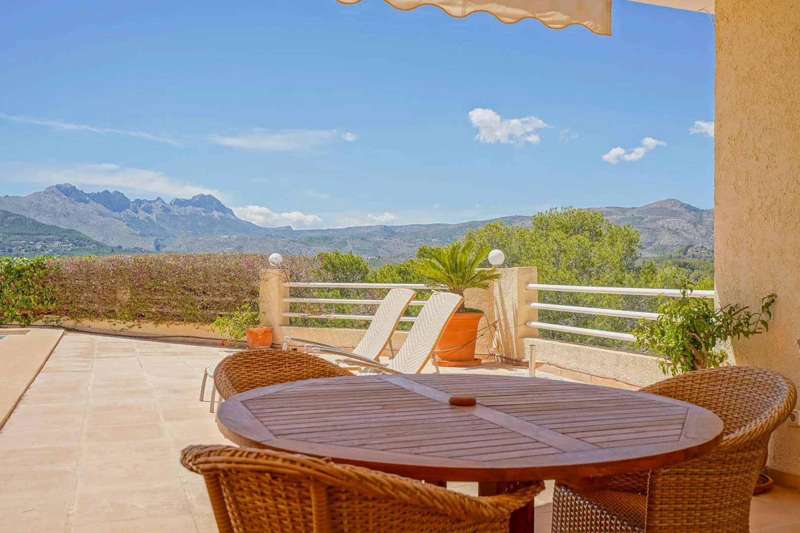 Villa con vistas panorámicas en venta en Calpe