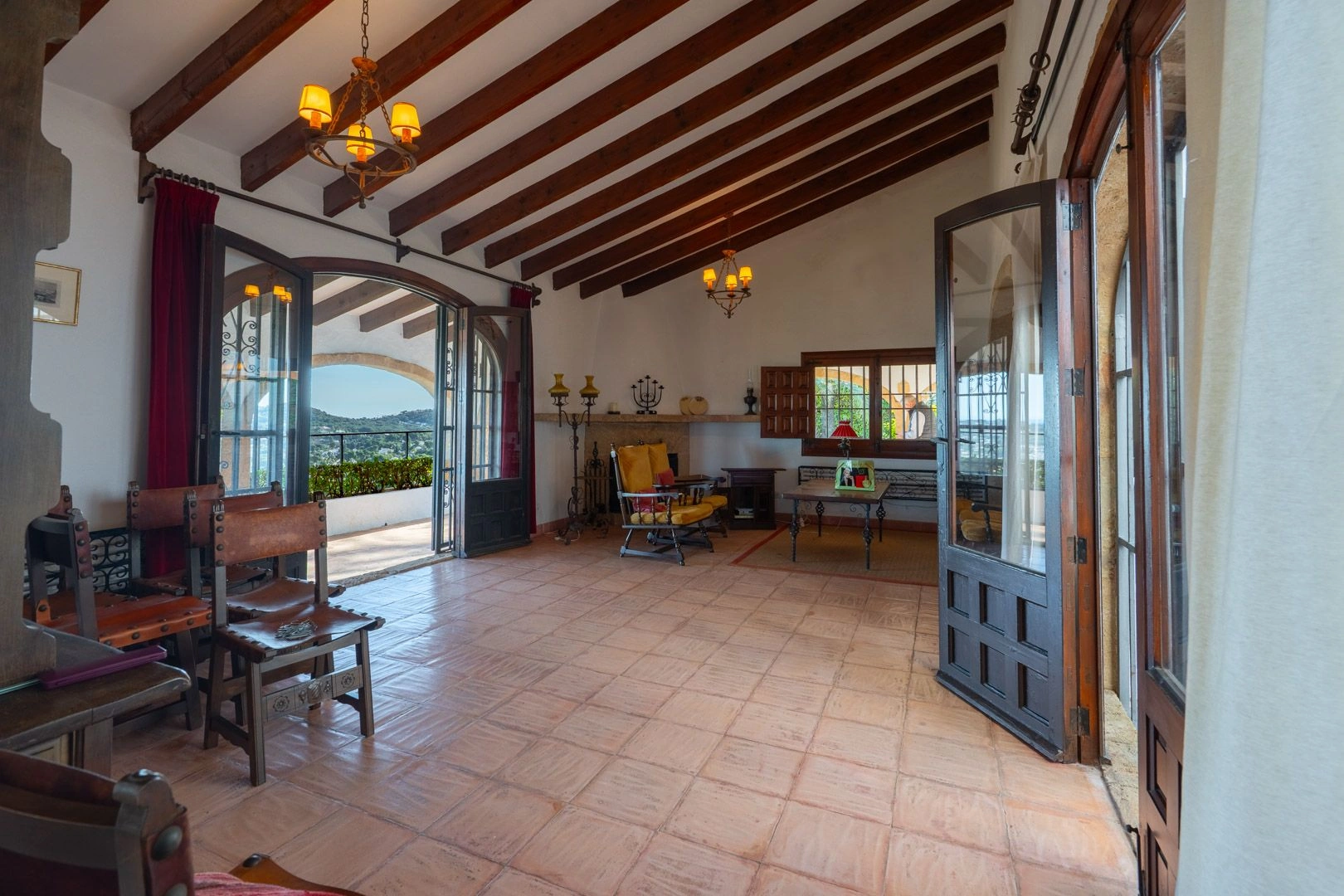 Mediterraanse villa met panoramisch uitzicht op zee te koop in Jávea
