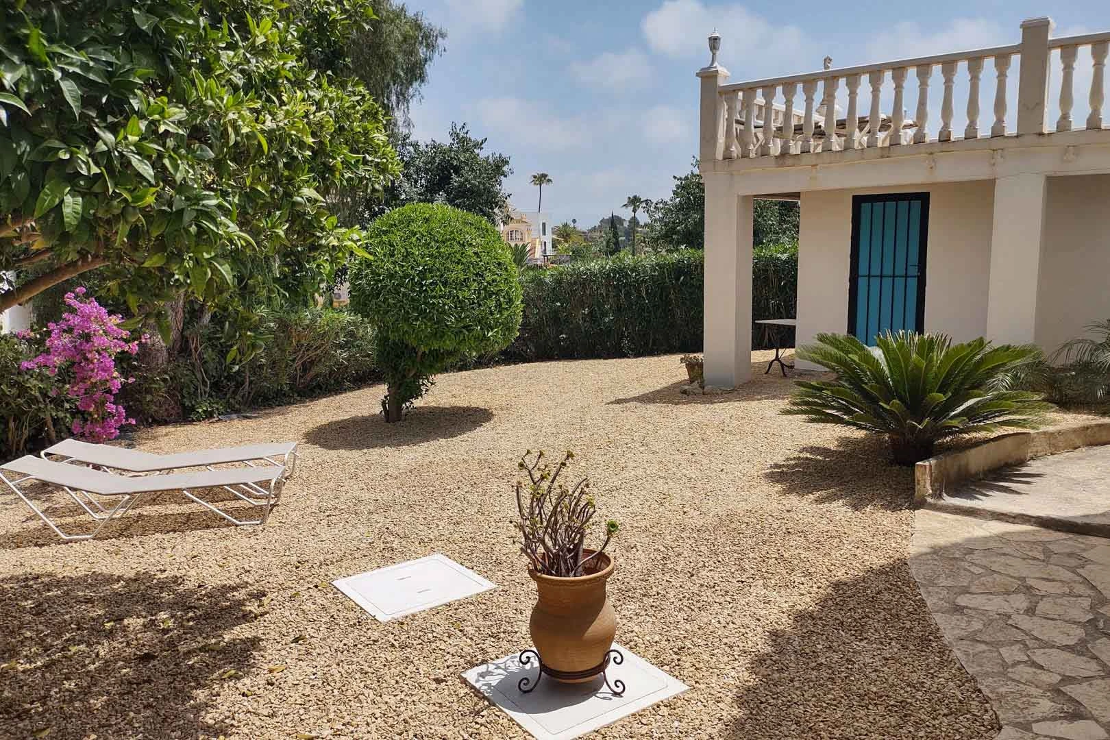 Villa mediterranea con vista mare in vendita a Benissa.