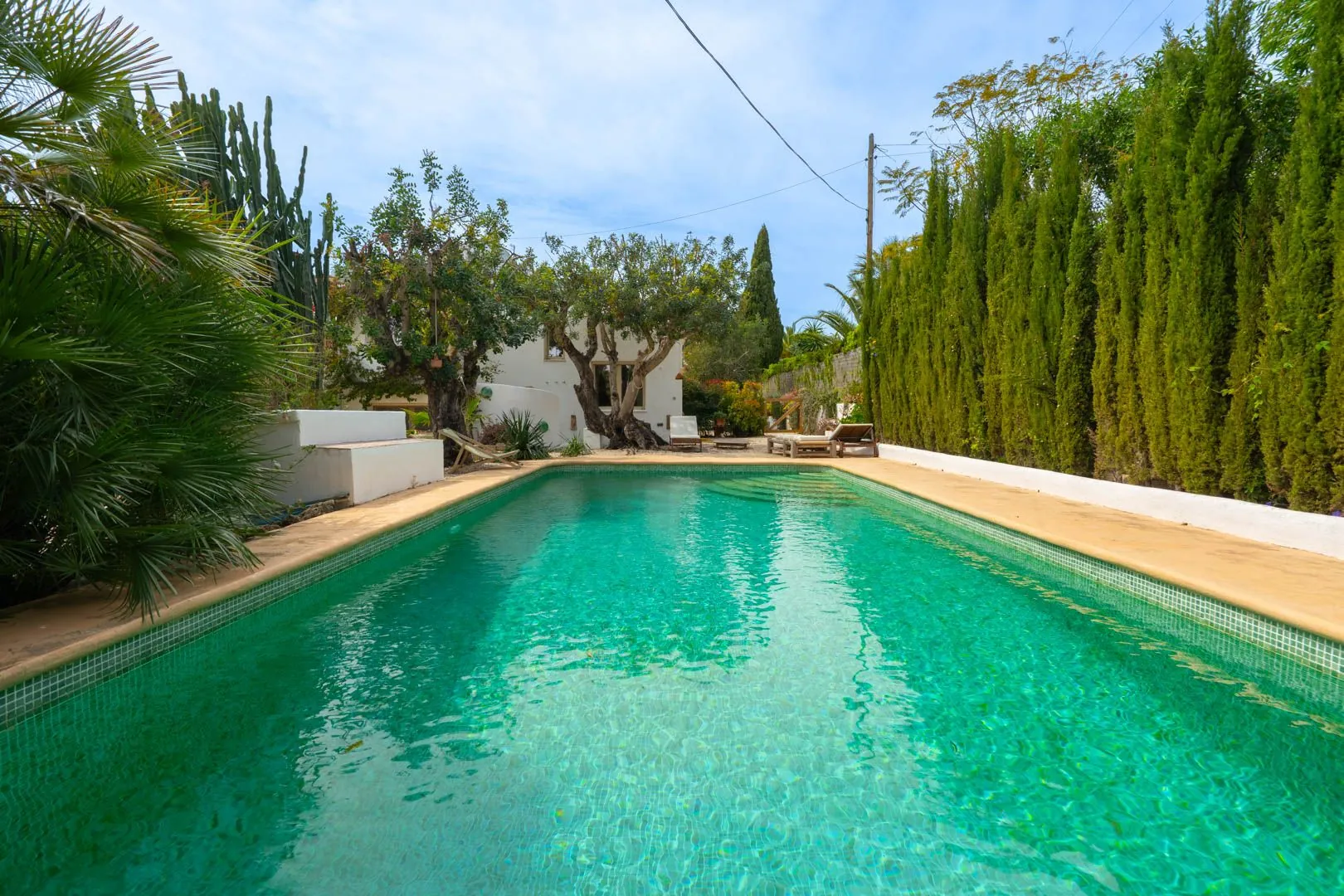 Encantadora villa junto al Montgó con piscina y casa de invitados - 2