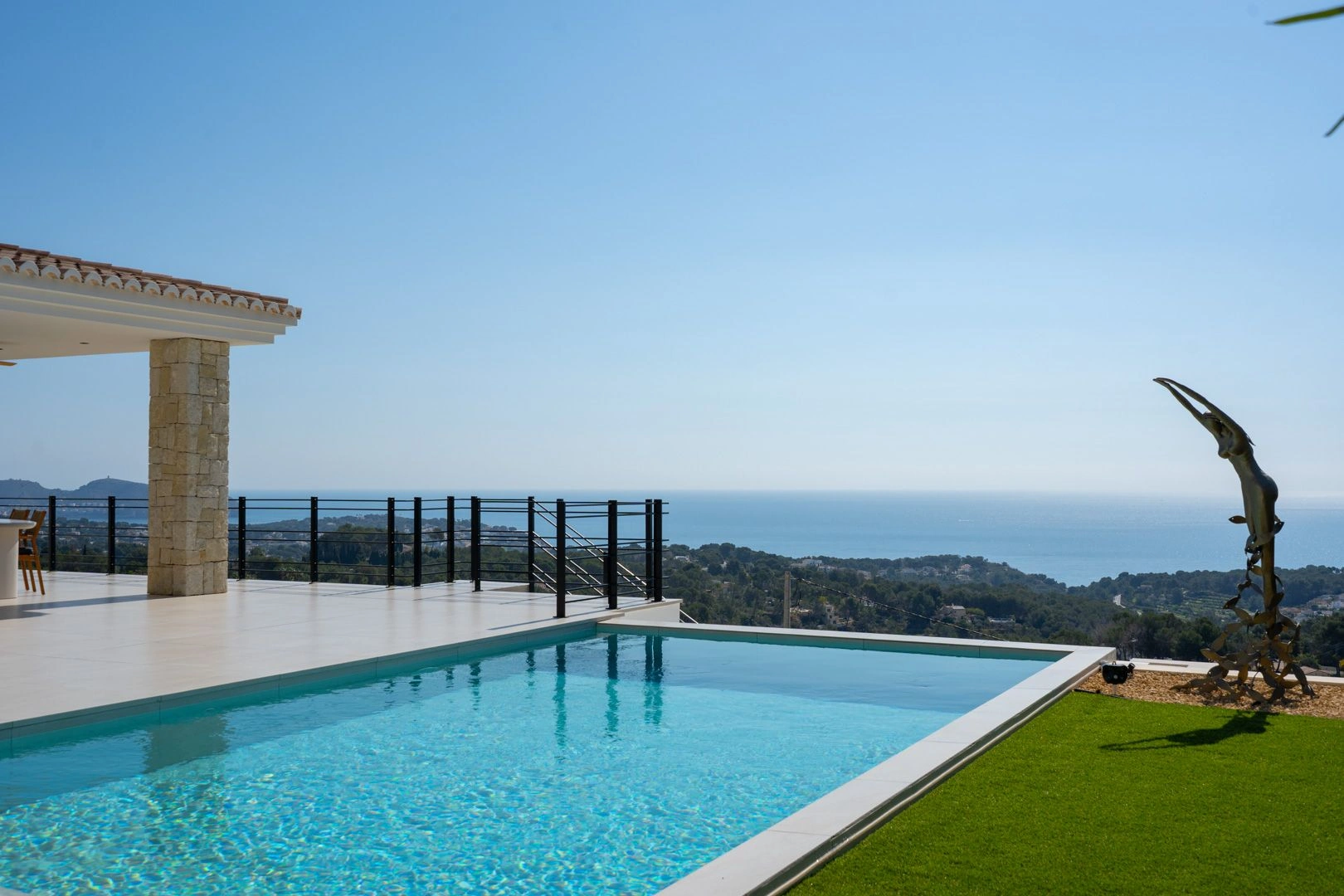 Impresionante villa mediterránea de lujo con vistas al mar en venta en Benissa