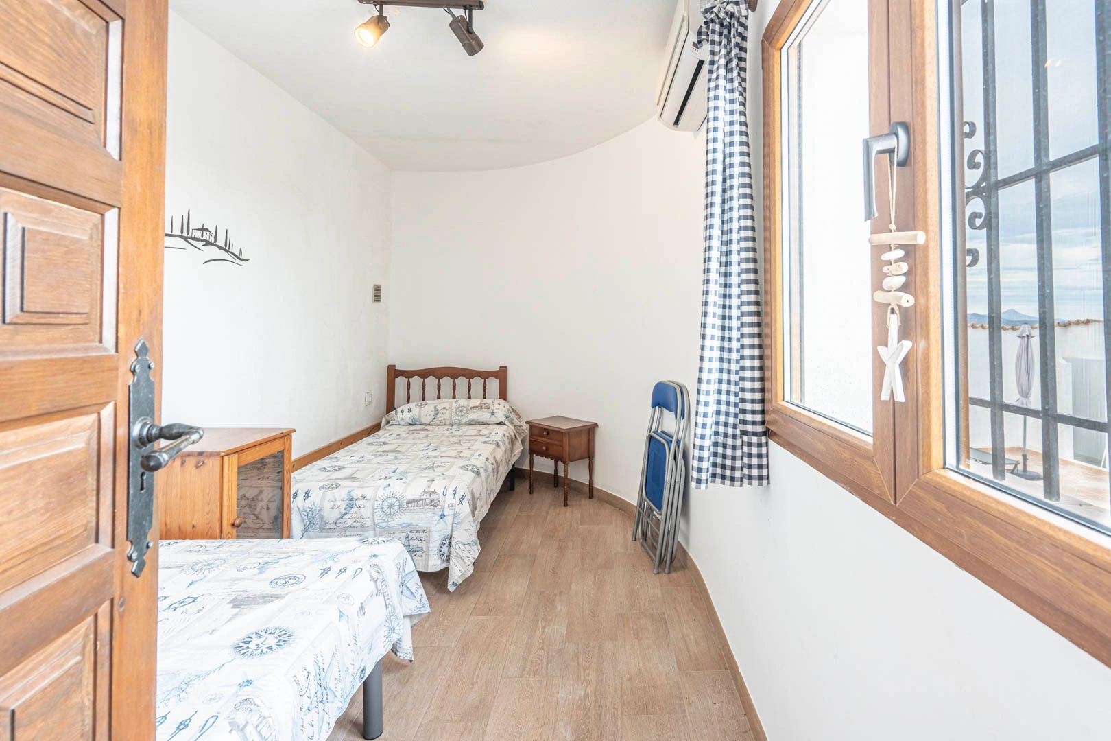 Gran chalet con casa de invitados en venta en Monte Pego