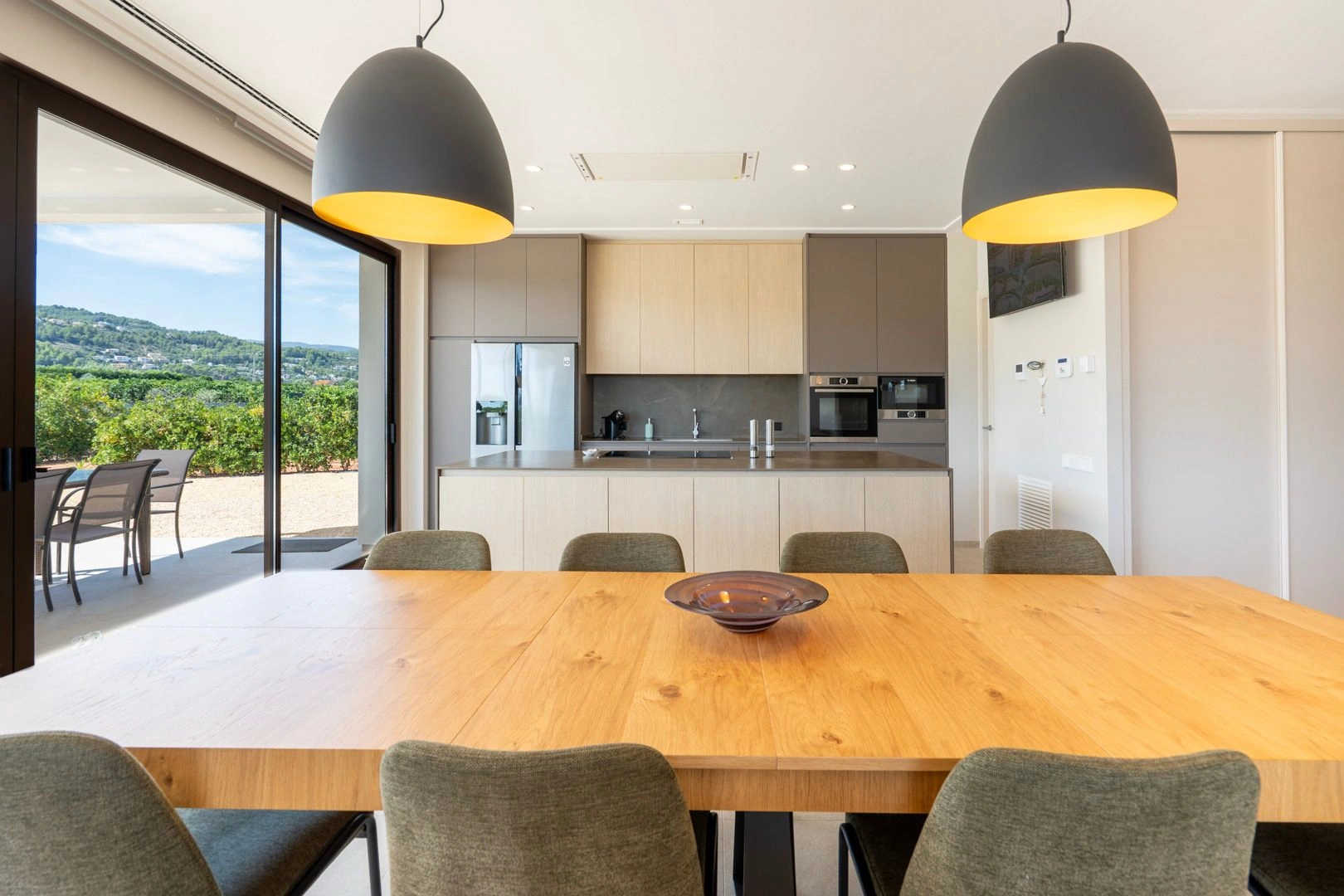 Villa moderna en gran parcela en venta en Beniarbeig
