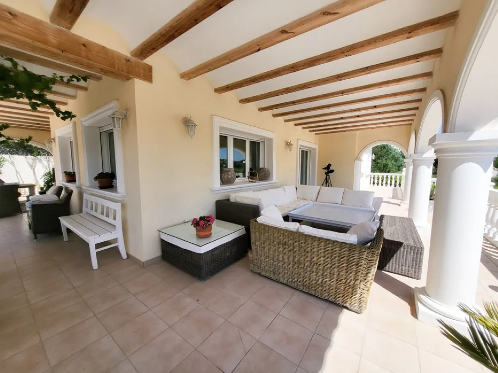 Exclusive traditional villa for sale in Moraira. A Haven of Tranquility Just Minutes From Downtown and the Beach