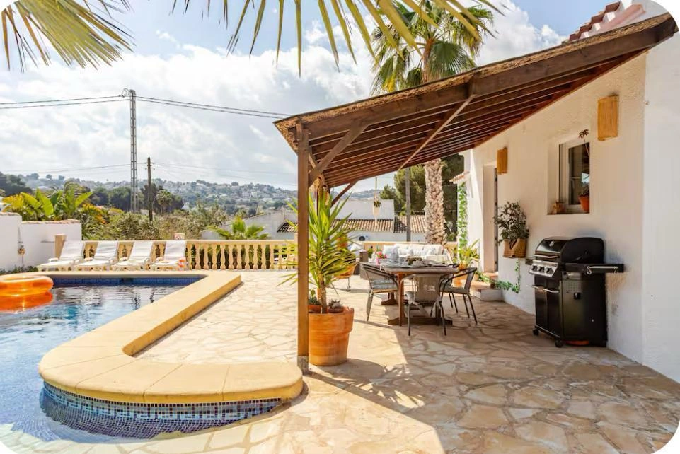 Charmante villa à vendre avec jardin et piscine privée à Cap Martí, Jávea – Costa Blanca