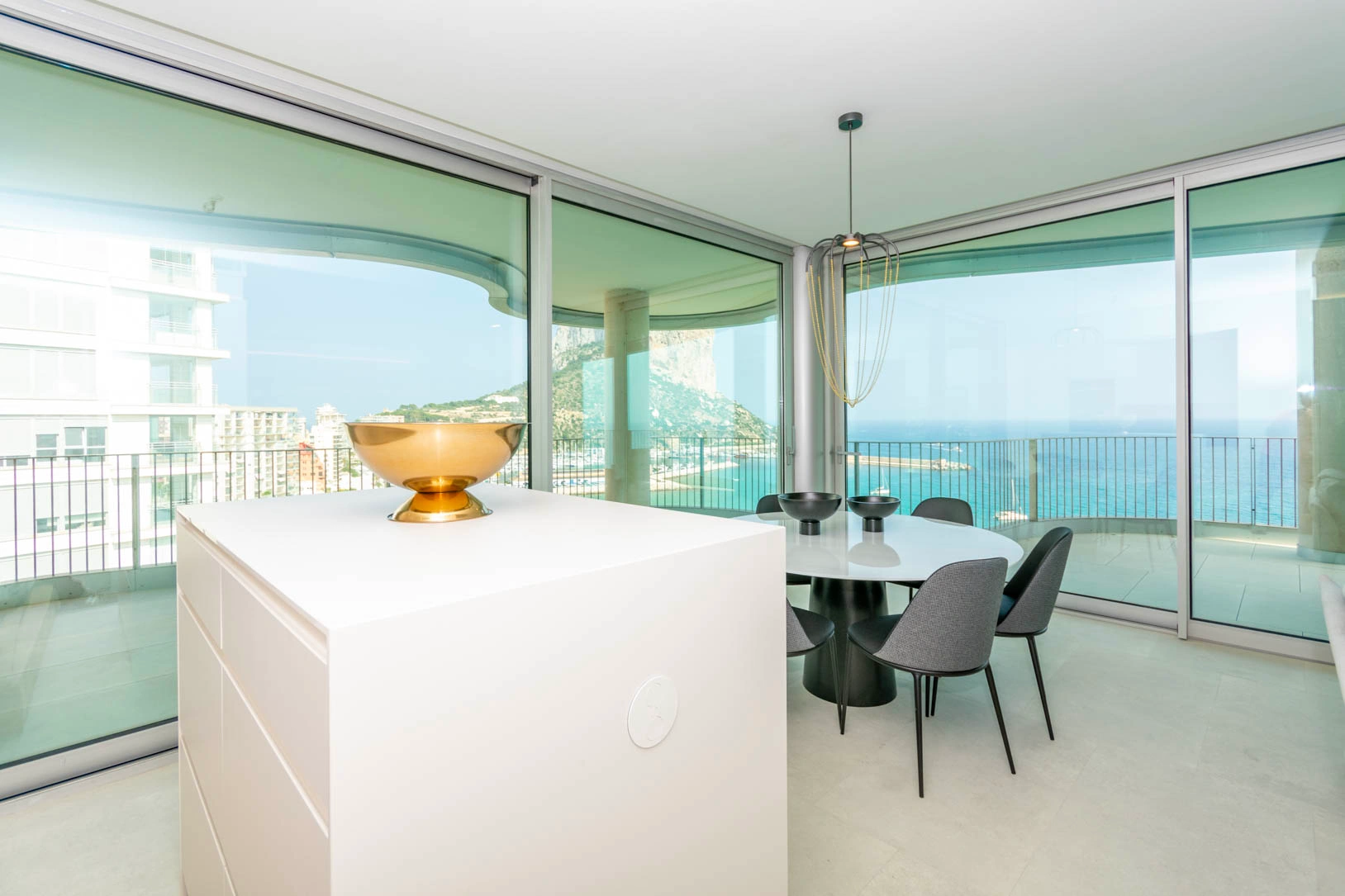 Luxe woning met uitzicht op de Middellandse Zee – Gebouw Evolution