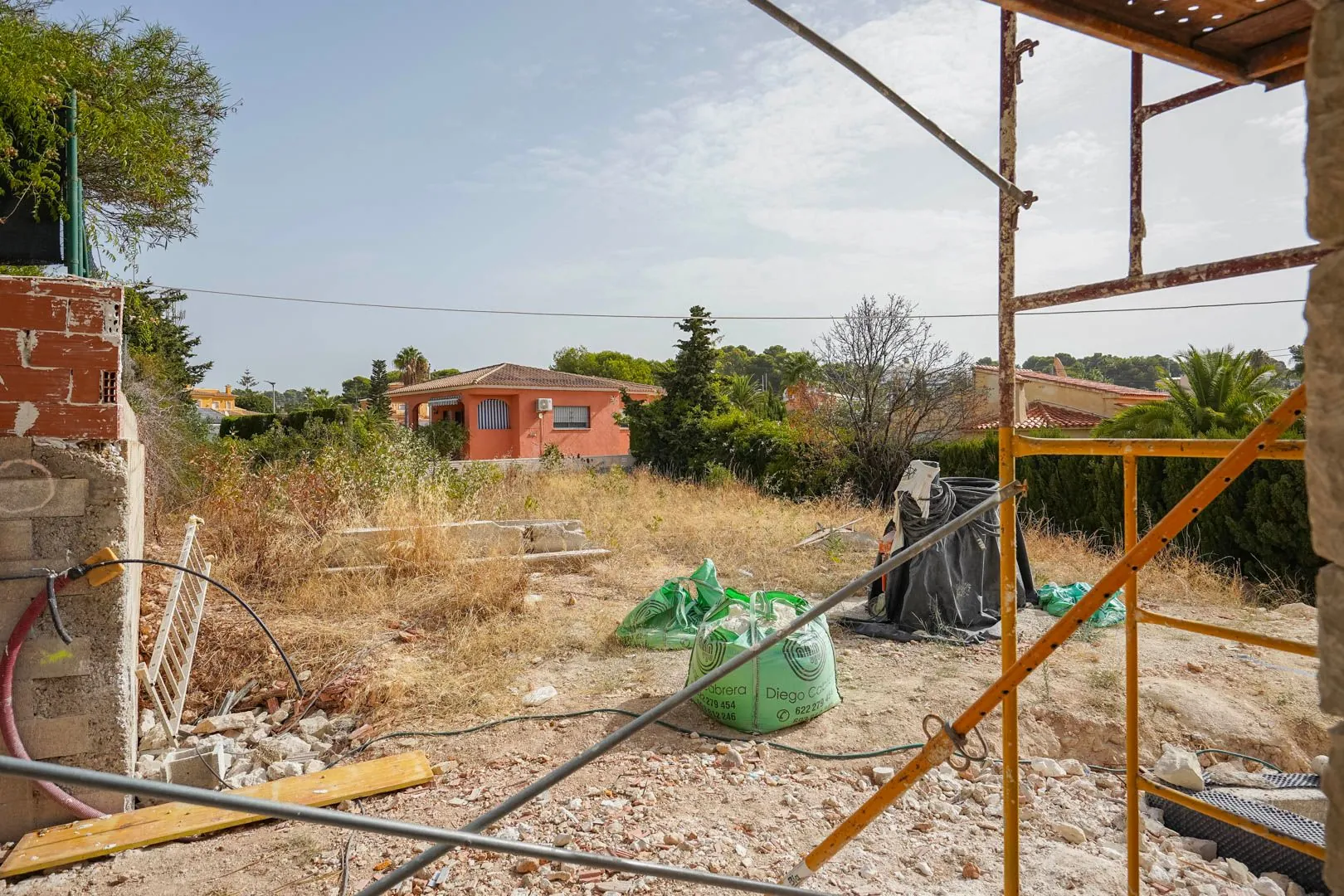 Moderna villa de obra nueva a 500 m de la playa, en venta en Calpe