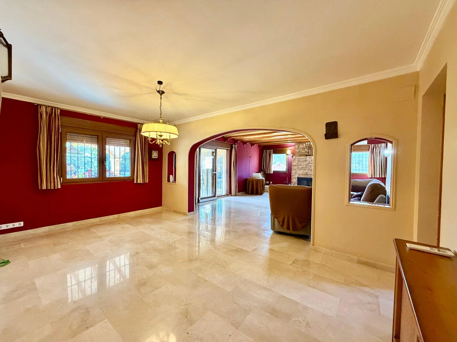 Villa de Ensueño en venta, en Plena Naturaleza con Apartamento de Invitados