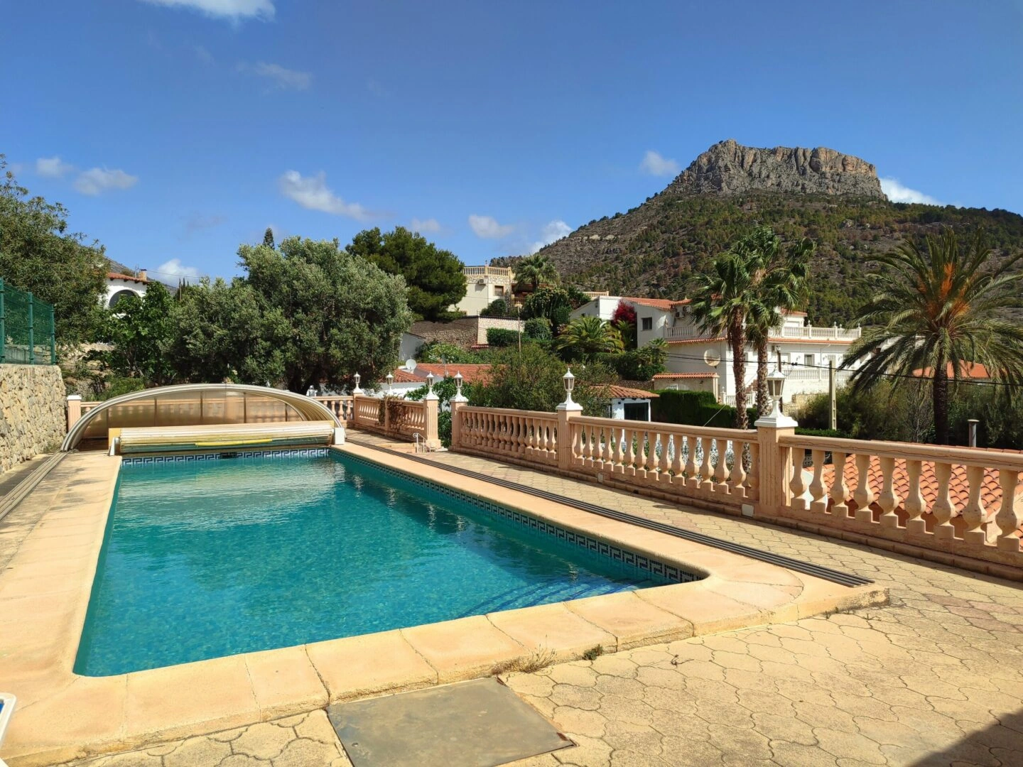 Charmante Villa auf einer Ebene in Calpe