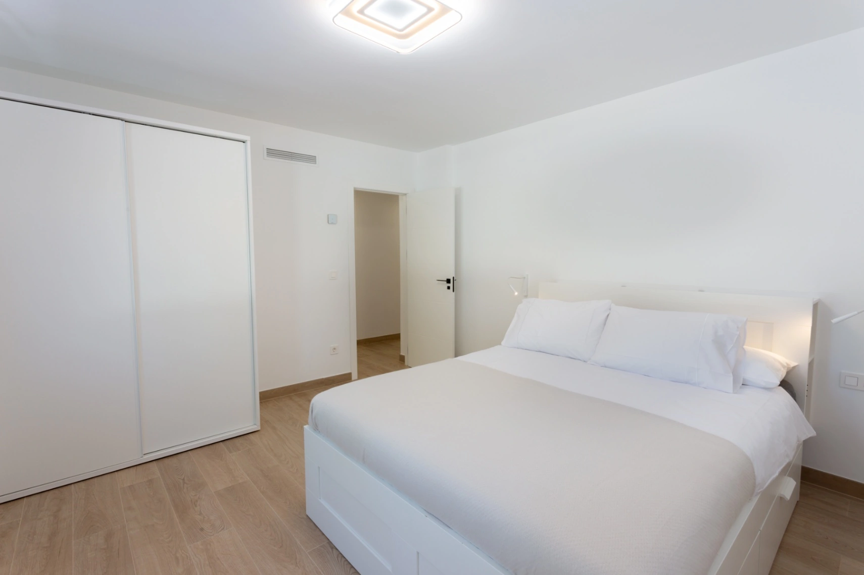 Villa exclusive rénovée à vendre à Jávea – Élégance, confort et durabilité dans un environnement privilégié