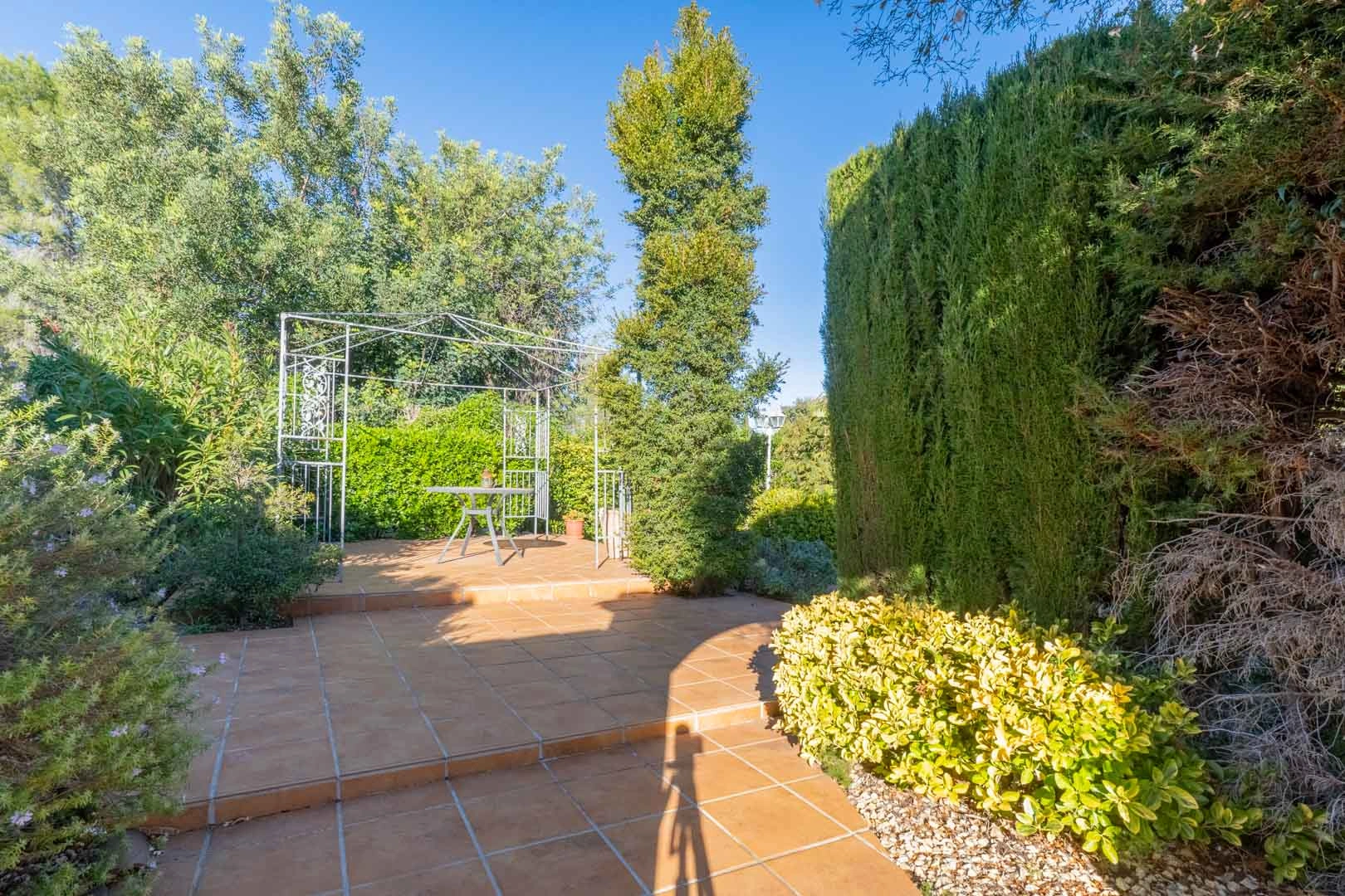 Villa de estilo mediterraneo a la venta en Jalon