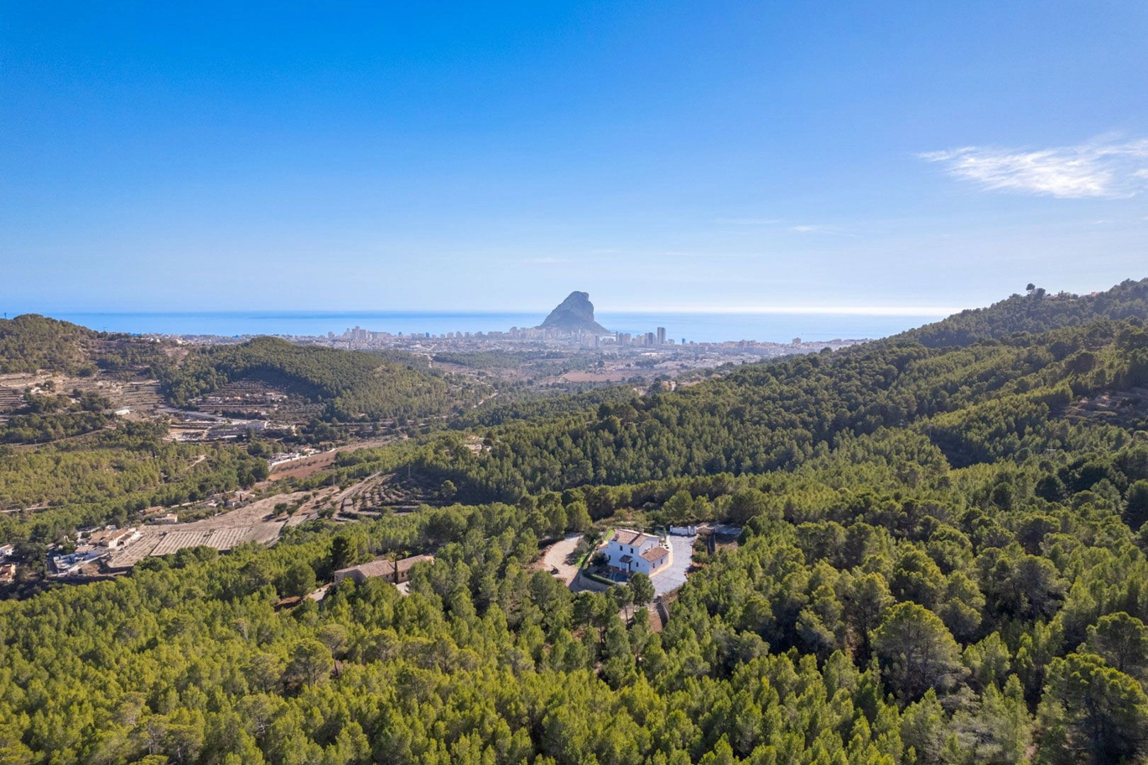 Preciosa finca con vistas al mar en venta en Oltamar, Calpe