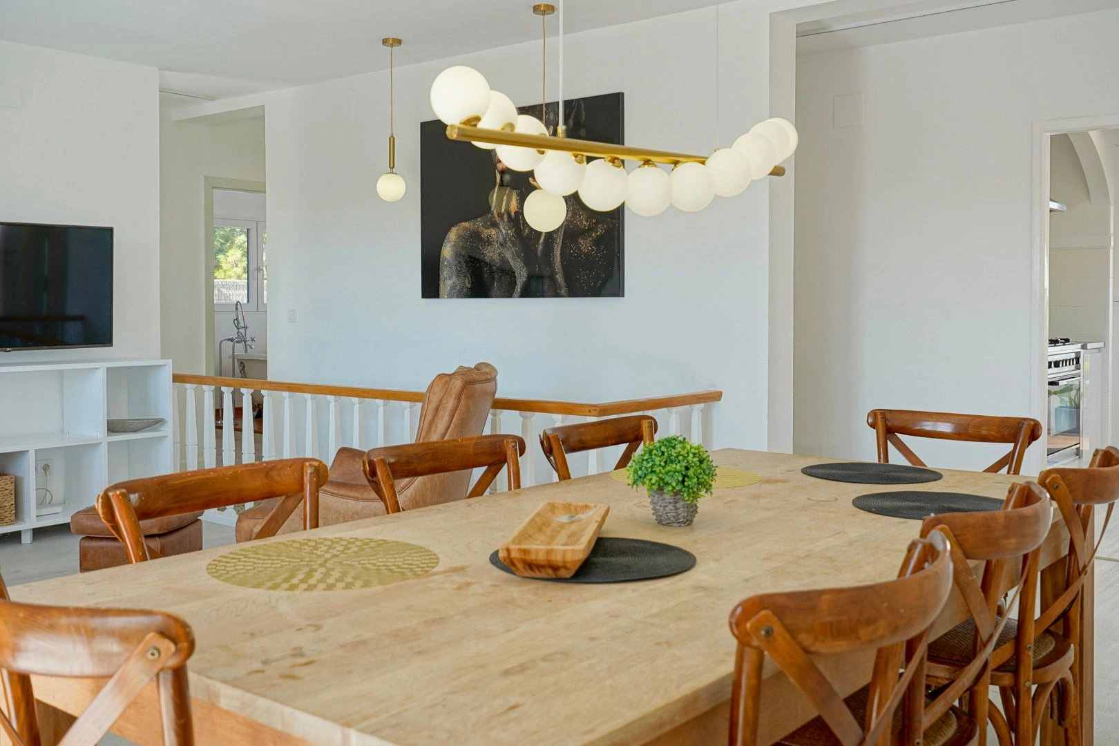 Villa reformada de 5 dormitorios en venta a 500m de la playa y centro de Calpe
