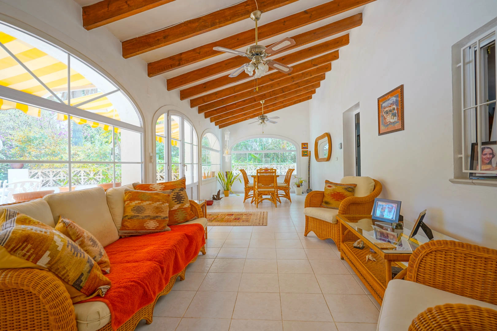 Villa traditionnelle avec maison d’hôtes à vendre à Jávea