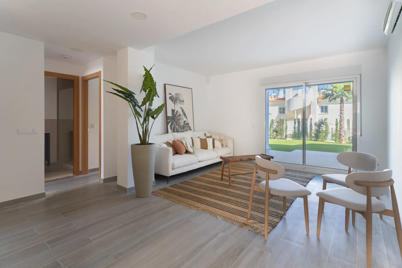 Apartamento planta baja a la venta en Dénia