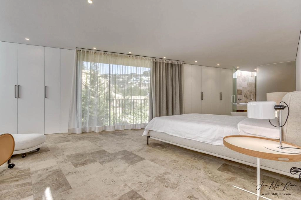 Preciosa villa moderna con un diseño único en venta en Benissa