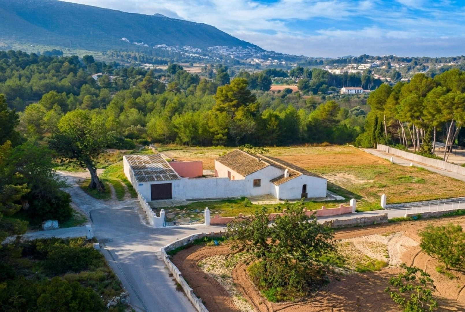 Finca tradicional con múltiples parcelas en venta en pinosol-las laderas, Jávea