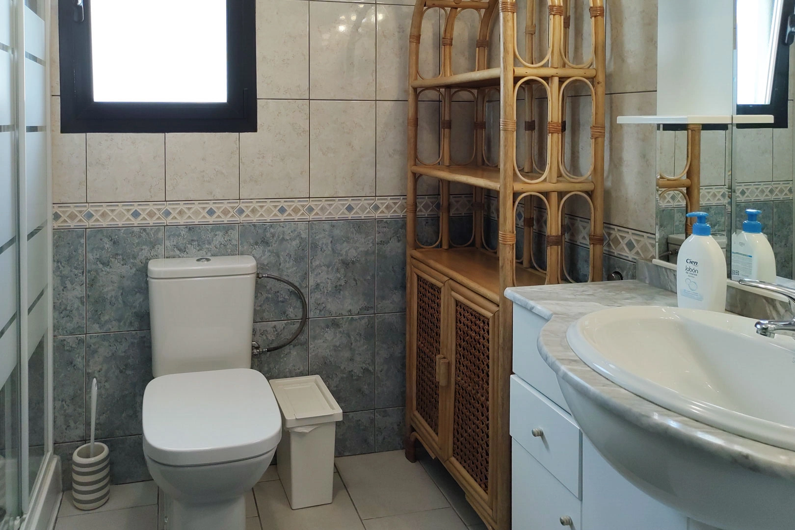 Villa mediterranea con vista mare in vendita a Benissa.