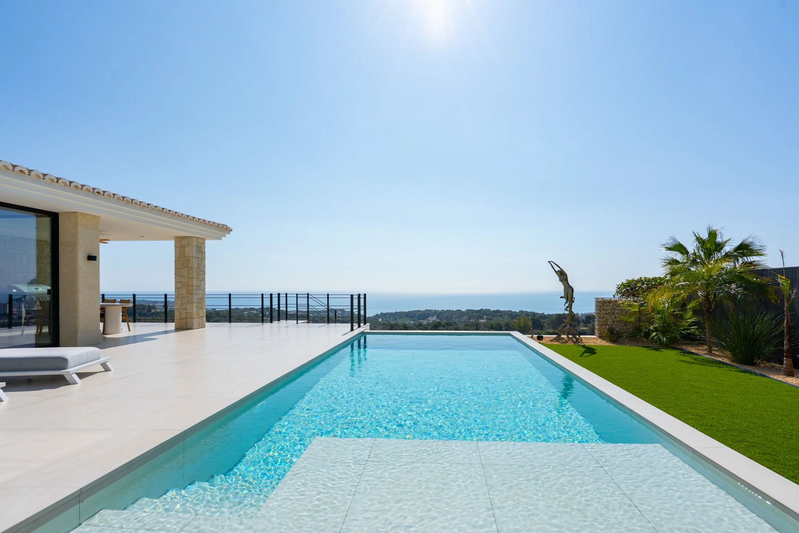 Impresionante villa mediterránea de lujo con vistas al mar en venta en Benissa