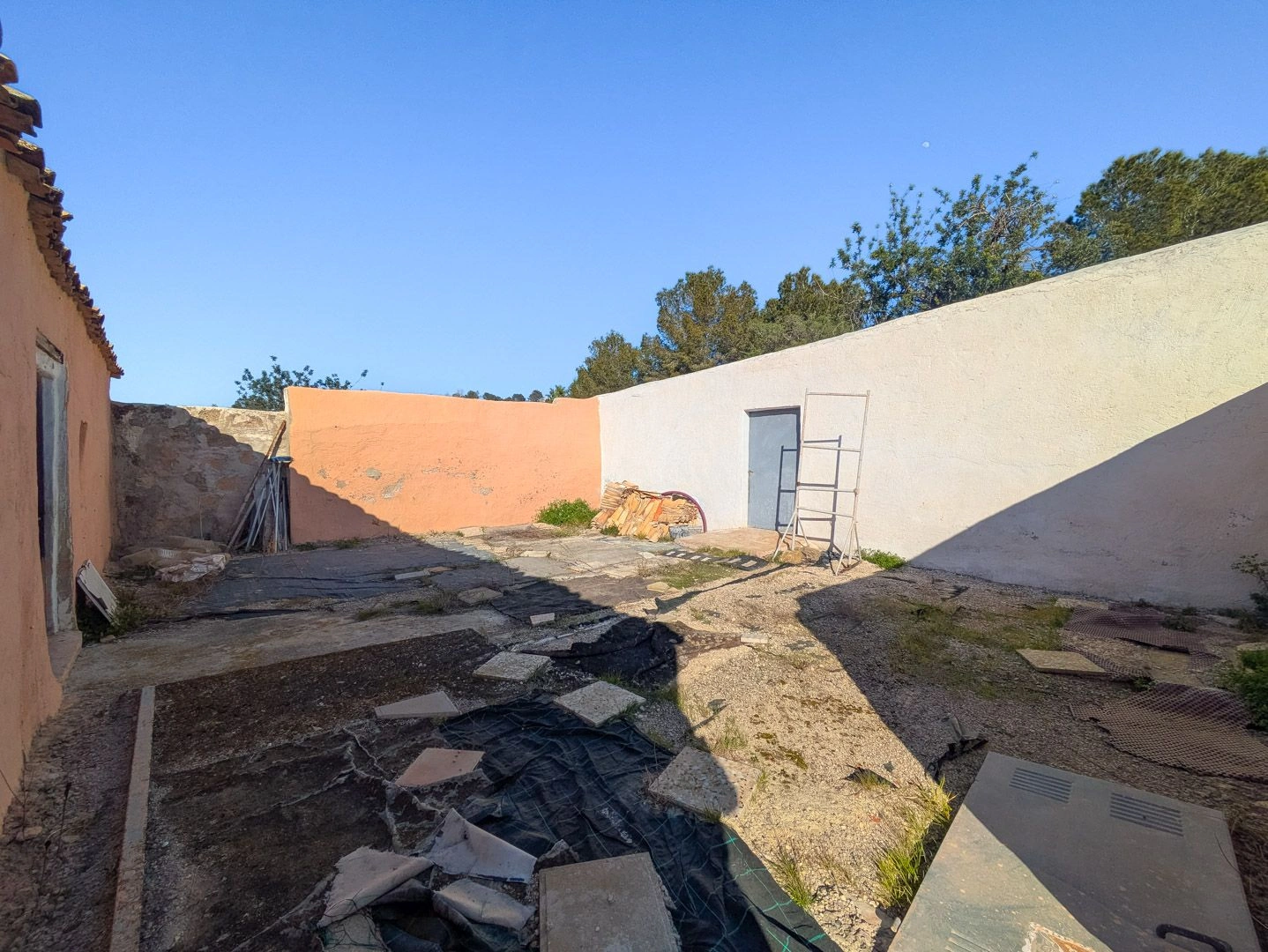 Finca tradicional con múltiples parcelas en venta en pinosol-las laderas, Jávea