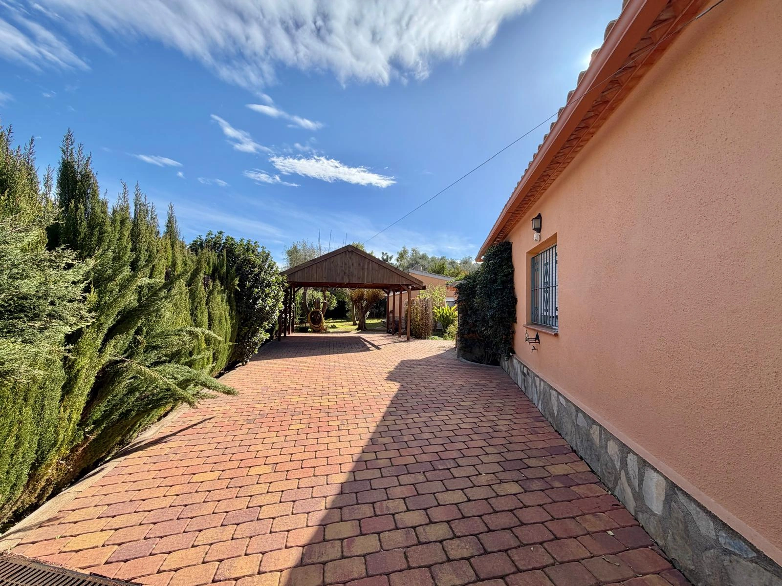 Villa de Ensueño en venta, en Plena Naturaleza con Apartamento de Invitados