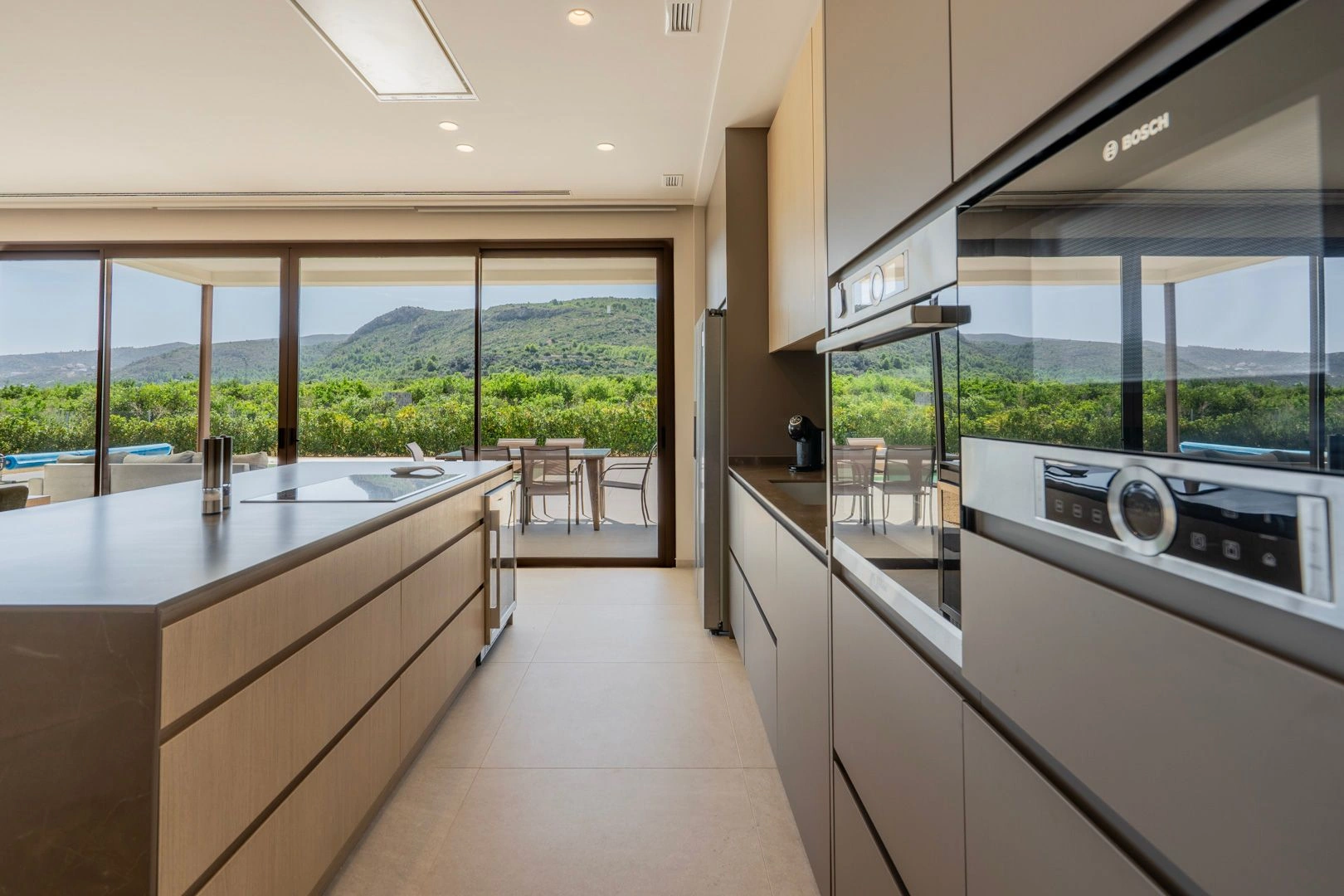 Villa moderna en gran parcela en venta en Beniarbeig