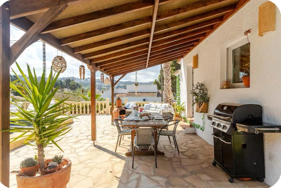 Charmante villa à vendre avec jardin et piscine privée à Cap Martí, Jávea – Costa Blanca
