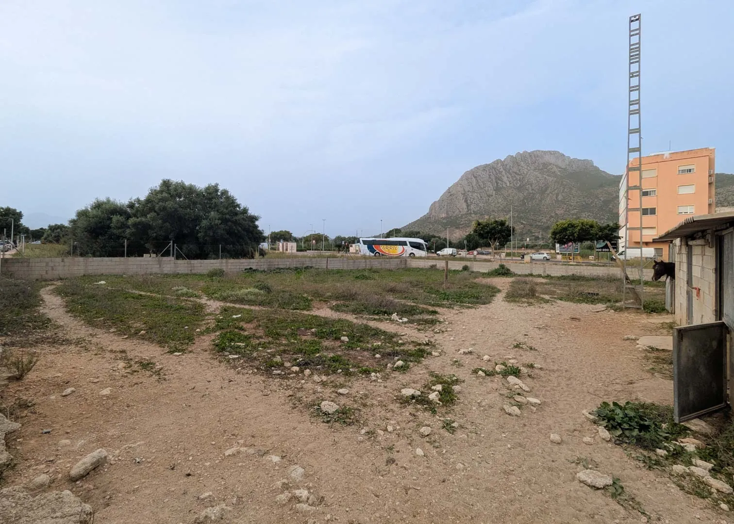 Parcela urbana a la venta en el vergel.