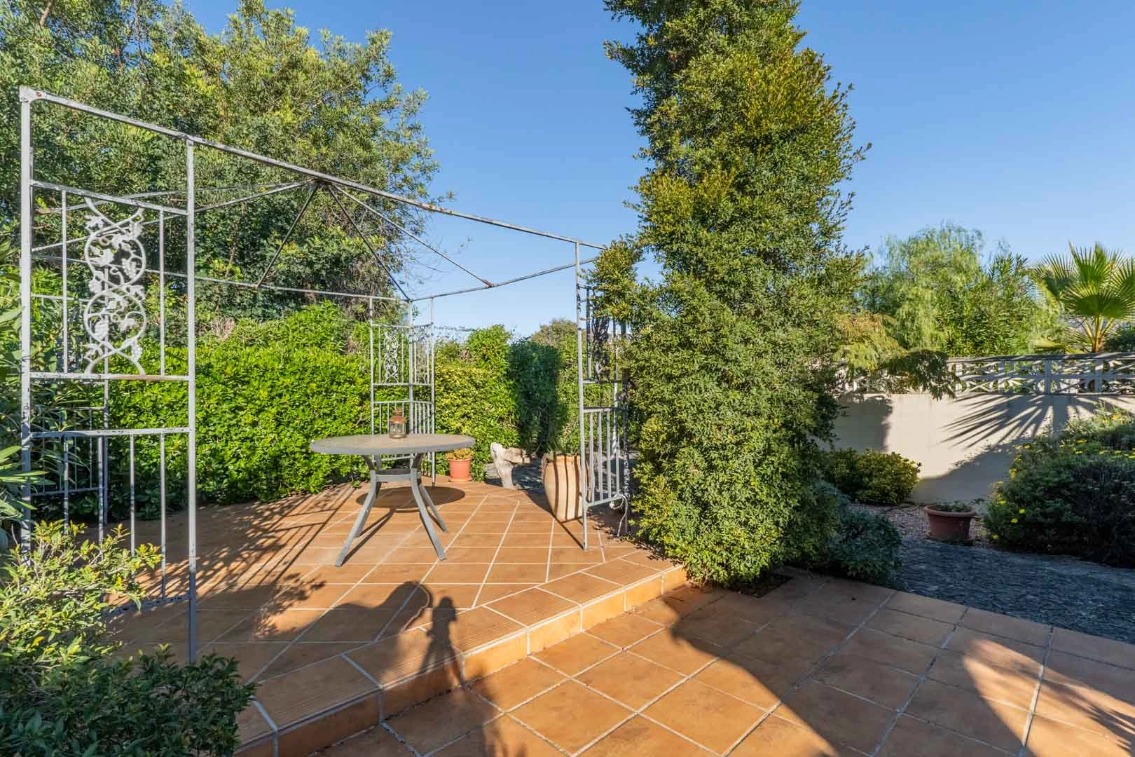 Villa de estilo mediterráneo a la venta en Jalón