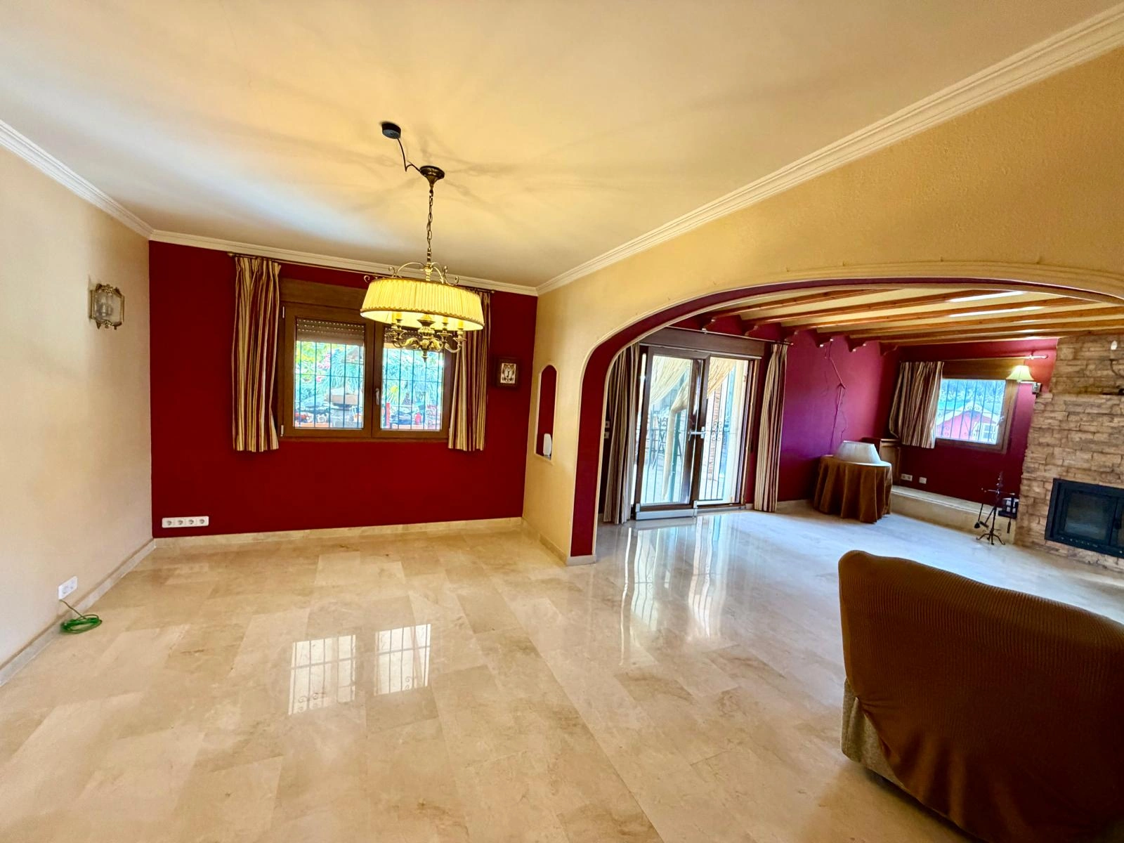 Villa de Ensueño en venta, en Plena Naturaleza con Apartamento de Invitados