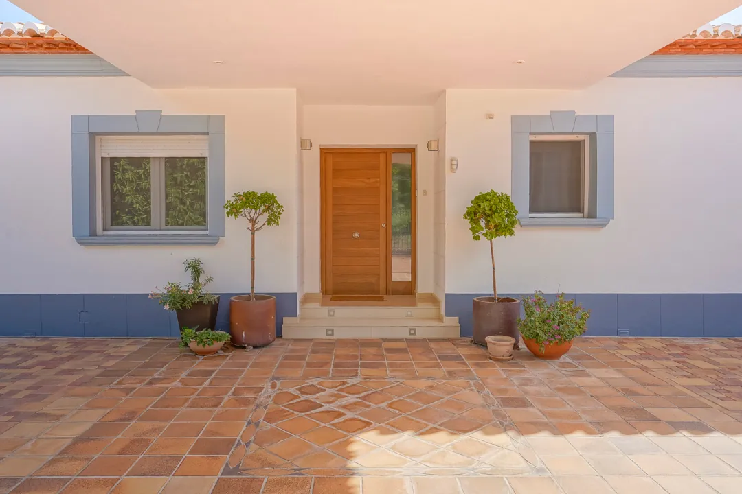 Preciosa villa de una sola planta en venta en el Montgo, Javea