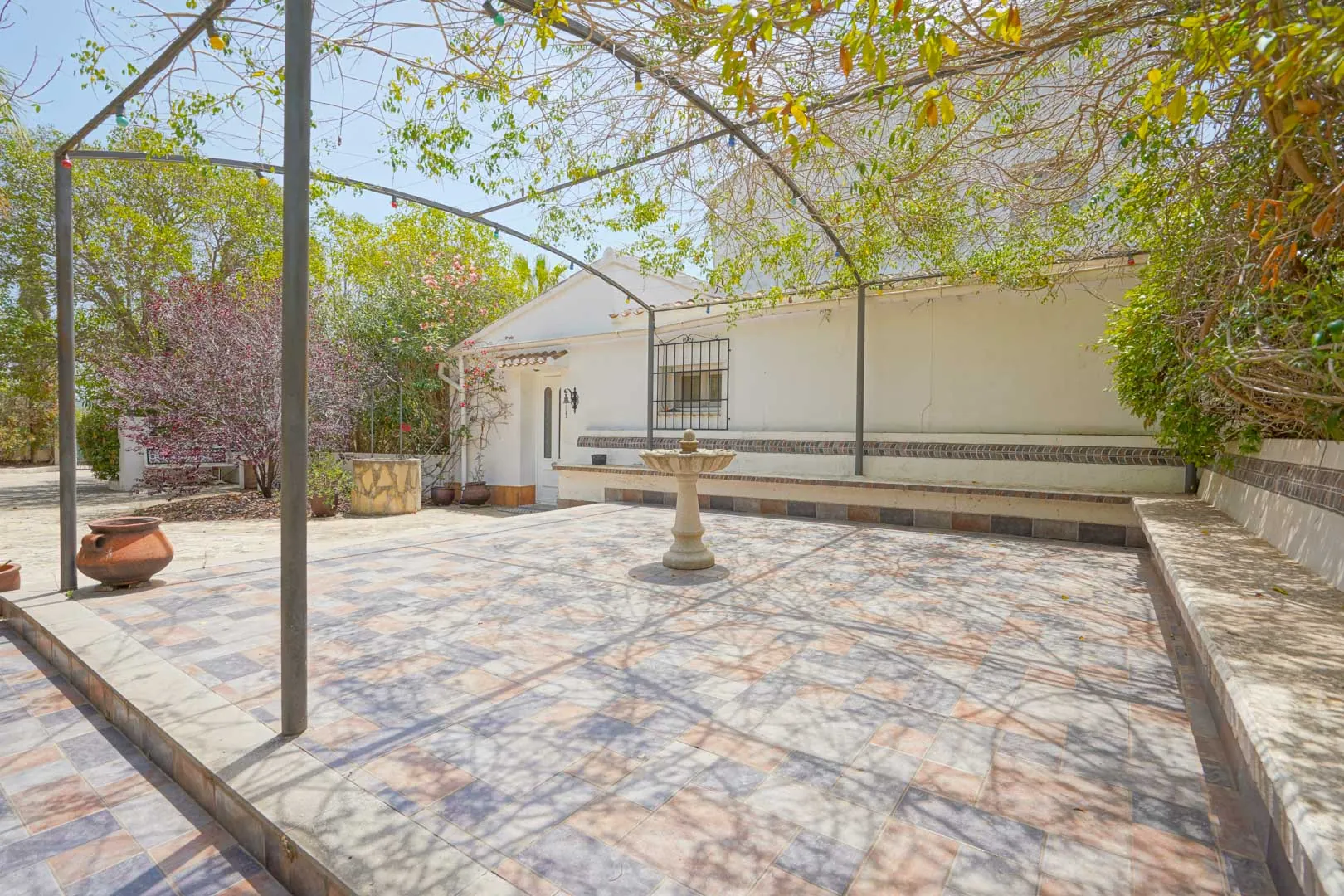 Villa traditionnelle avec maison d’hôtes à vendre à Jávea