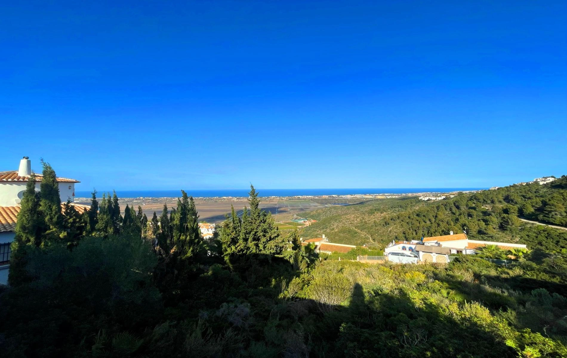 Villa de 4 dormitorios en venta en Montepego con vistas al mar
