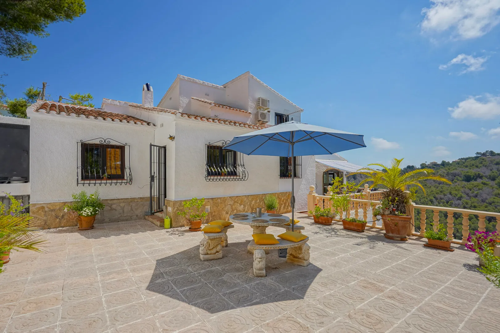 Villa traditionnelle avec vue sur la mer et totale intimité à Jávea