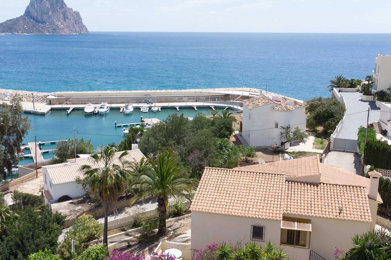 Villa mit Meerblick, 200 Meter vom Strand entfernt und mit geplantem Renovierungsprojekt, zu verkaufen in Calpe