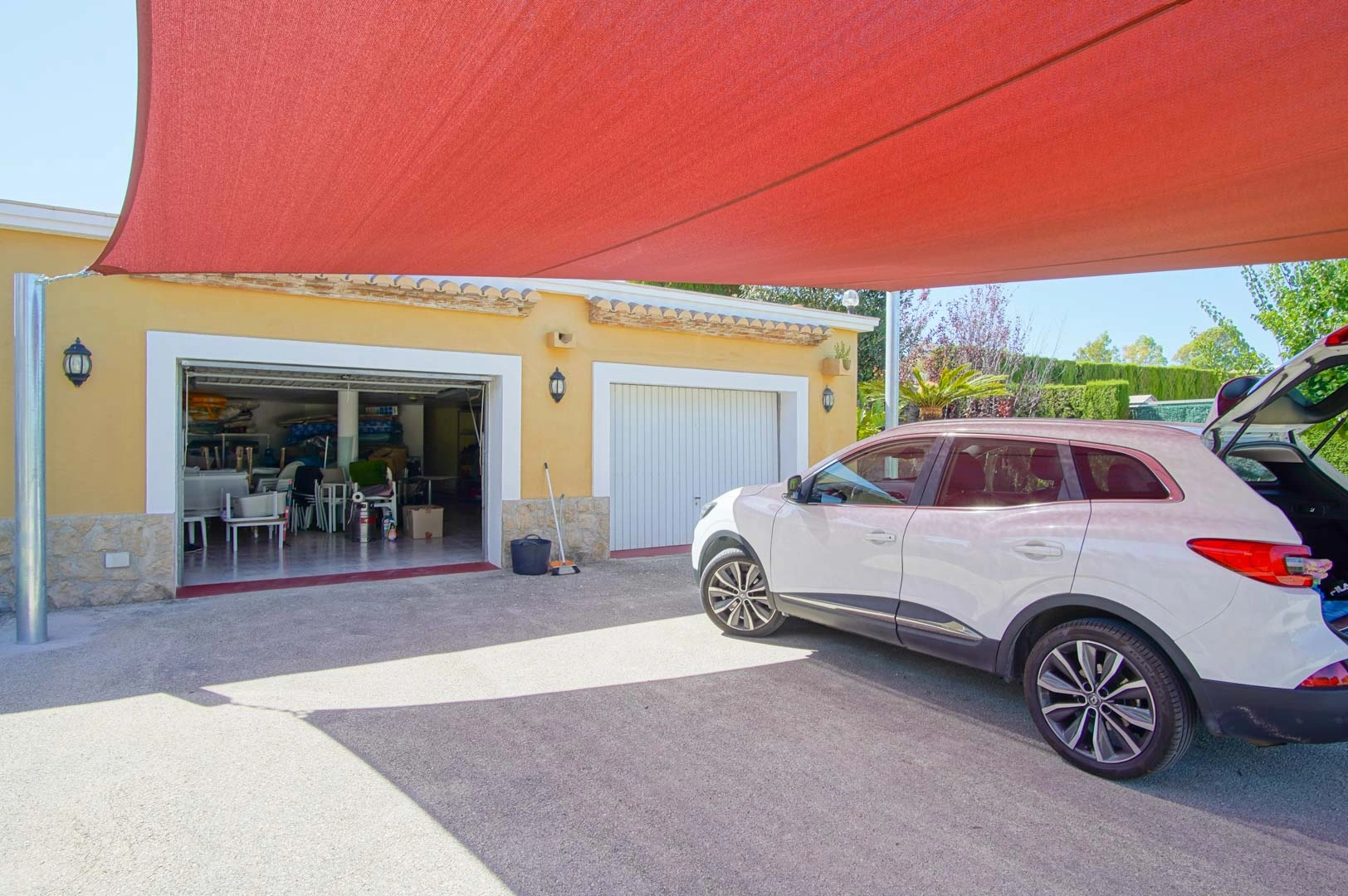 Villa con 3 casas de invitados en venta en Benissa