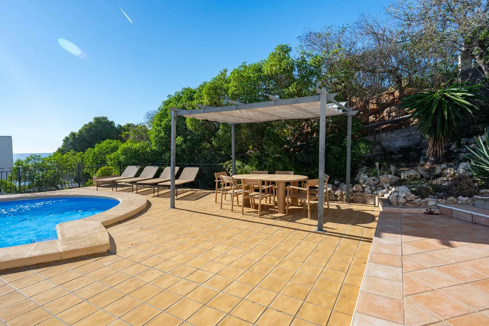Traditionele villa met schitterend uitzicht op zee te koop in Ambolo, Jávea