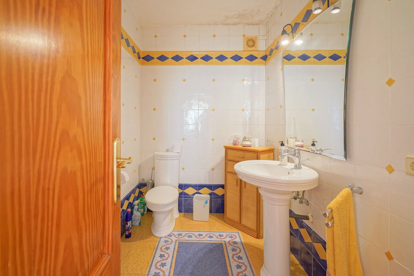Villa met prachtig uitzicht op zee te koop in La Corona, Jávea