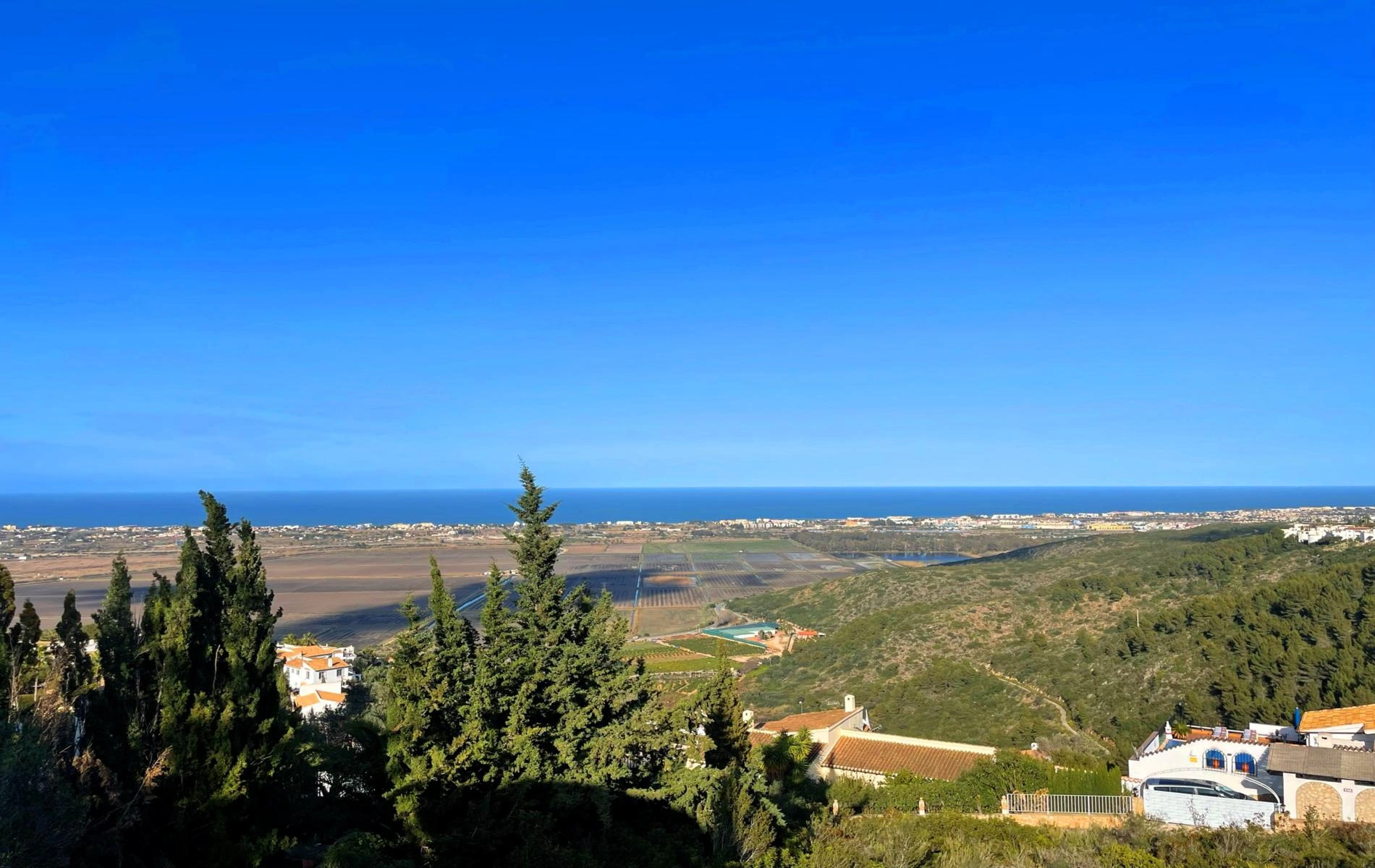 Villa de 4 dormitorios en venta en Montepego con vistas al mar