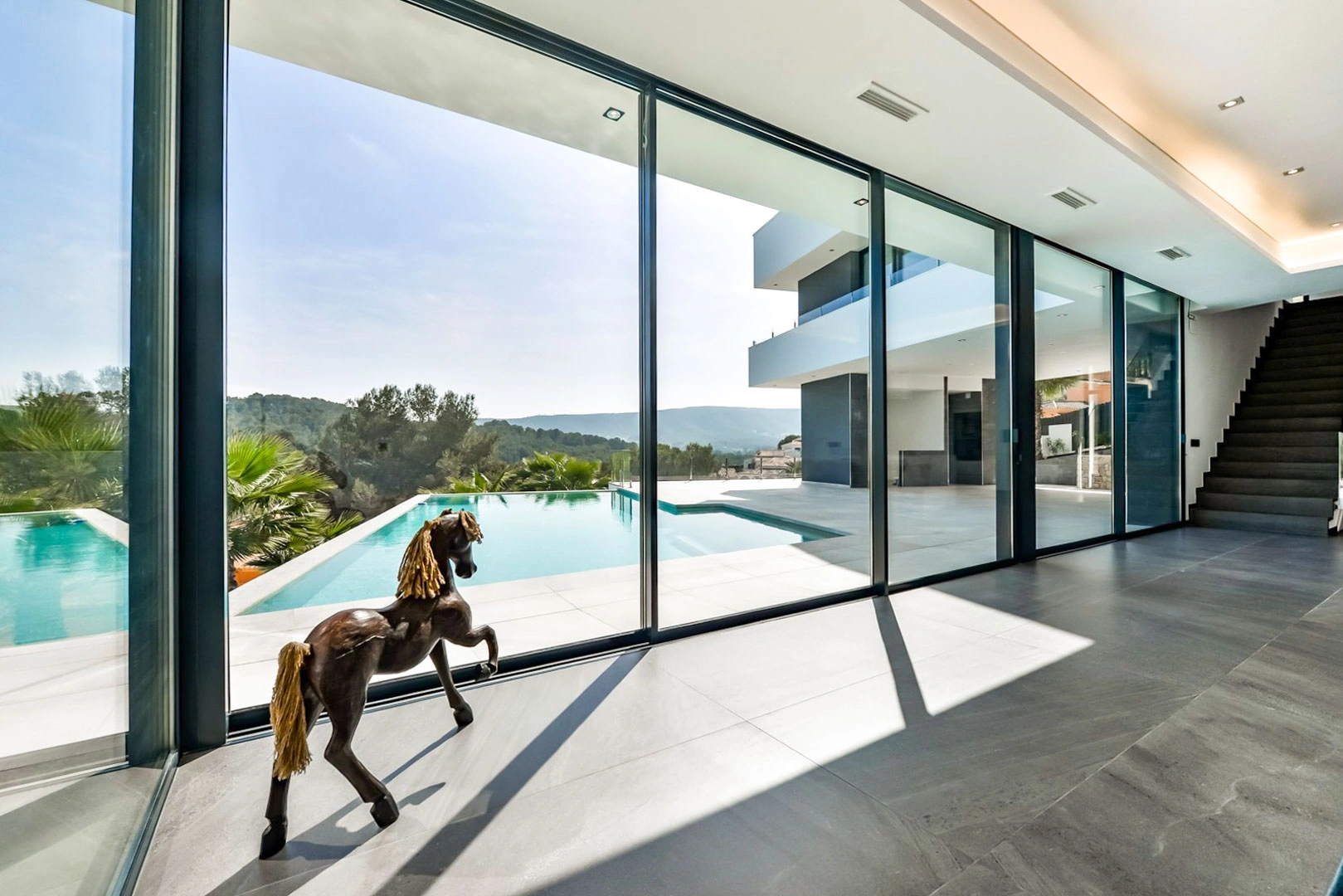 Impressionnante villa moderne de luxe dans un emplacement privilégié avec vue dégagée à vendre à Jávea.