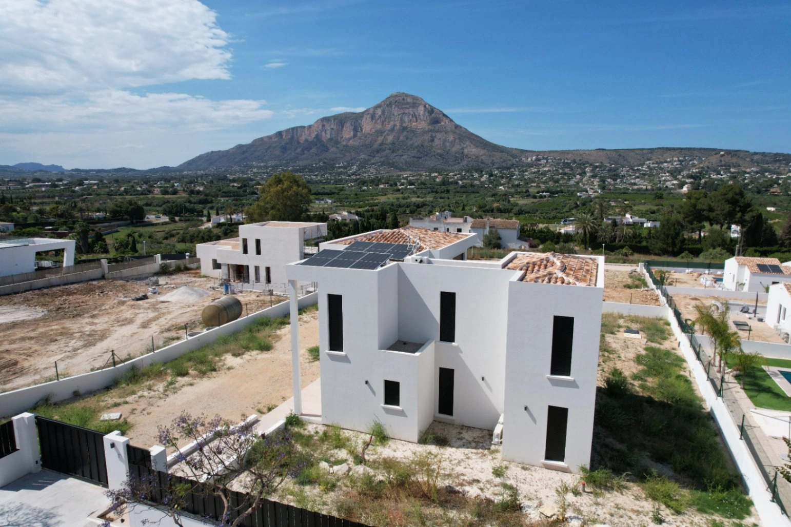 Villa de obra nueva con 3 dormitorios en venta en Javea