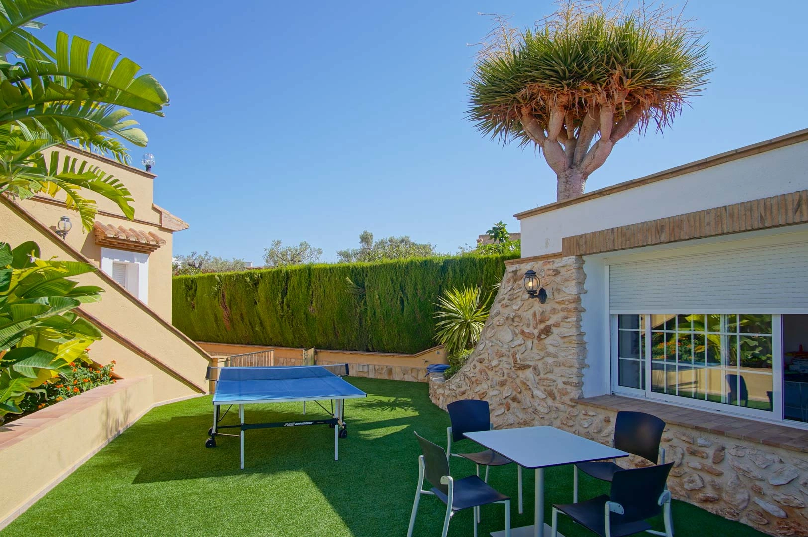 Villa con 3 casas de invitados en venta en Benissa