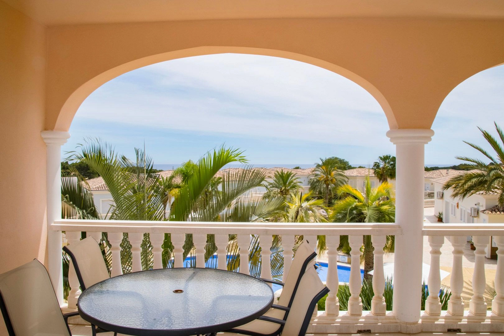 Appartamento con vista mare in vendita in un resort di lusso a La Fustera, Benissa